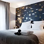 Mathis Elysees 4*