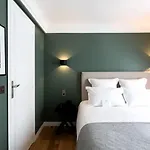 Mathis Elysees Hotel
