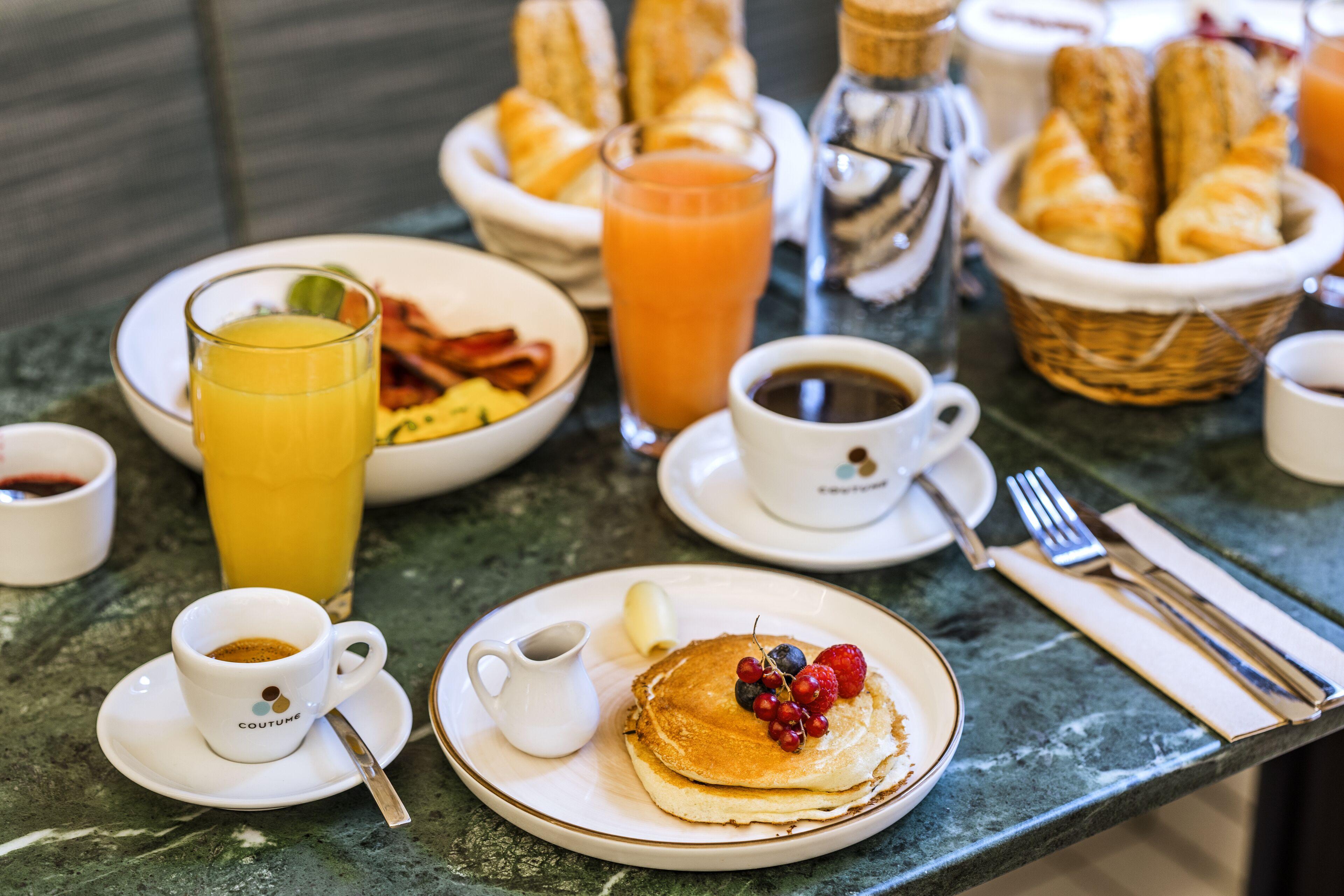 Mathis Elysées Parigi